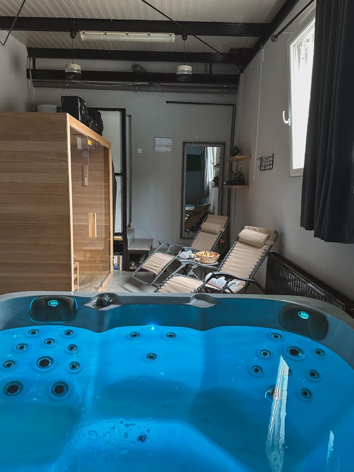 Xxl Rooms โอซีเยก ภายนอก รูปภาพ